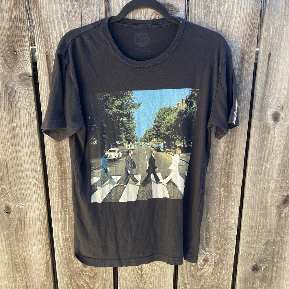 Men's Beatles Abbey Road T-Shirt Black Classic 60s British M HOLE Cotton Lennon